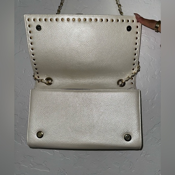 Pearl Valentino, Crossbody - Picture 4 of 8